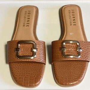 Journee Collection Woman’s Brown Sandals Size 8 New